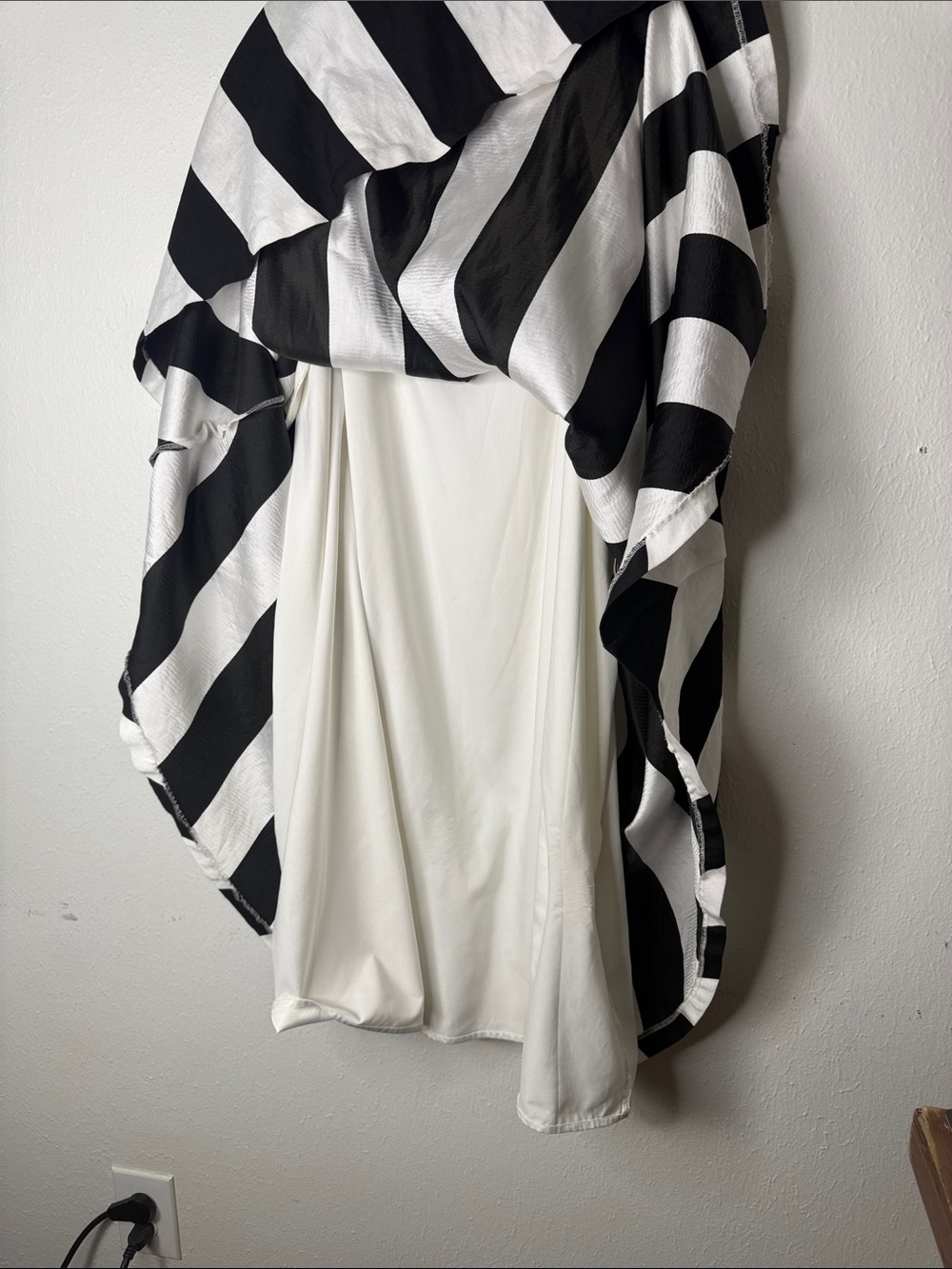 Badgley Mischka Black and White Striped Skirt - Picture 7 of 7